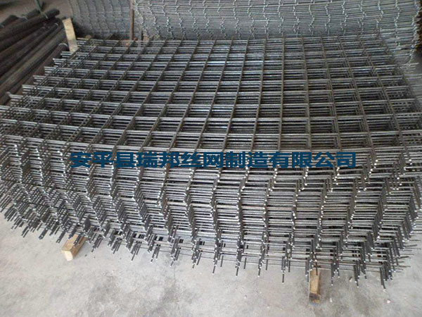 廣東彎邊煤礦鋼筋網(wǎng)片圖片4
