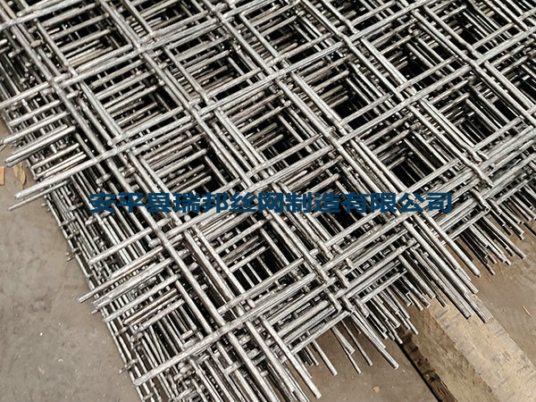 遼寧毛邊煤礦鋼筋網(wǎng)片圖片3